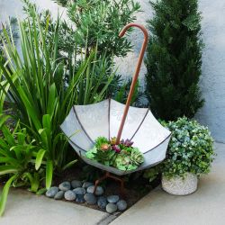 Alpine Corporation Large Rustic Outdoor Upside Down Umbrella Planter/Garden Stake