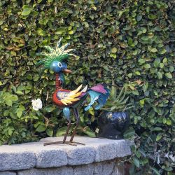 Alpine Corporation 19" Tall Indoor/Outdoor Wild Tropical Metal Rooster Yard Statue Decoration, Multicolor