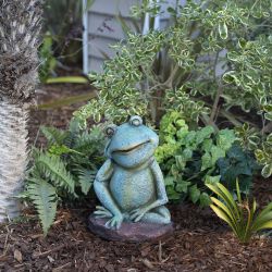 Alpine Corporation 15" Tall Indoor/Outdoor Thinking Frog Garden Statue Decoration, Green